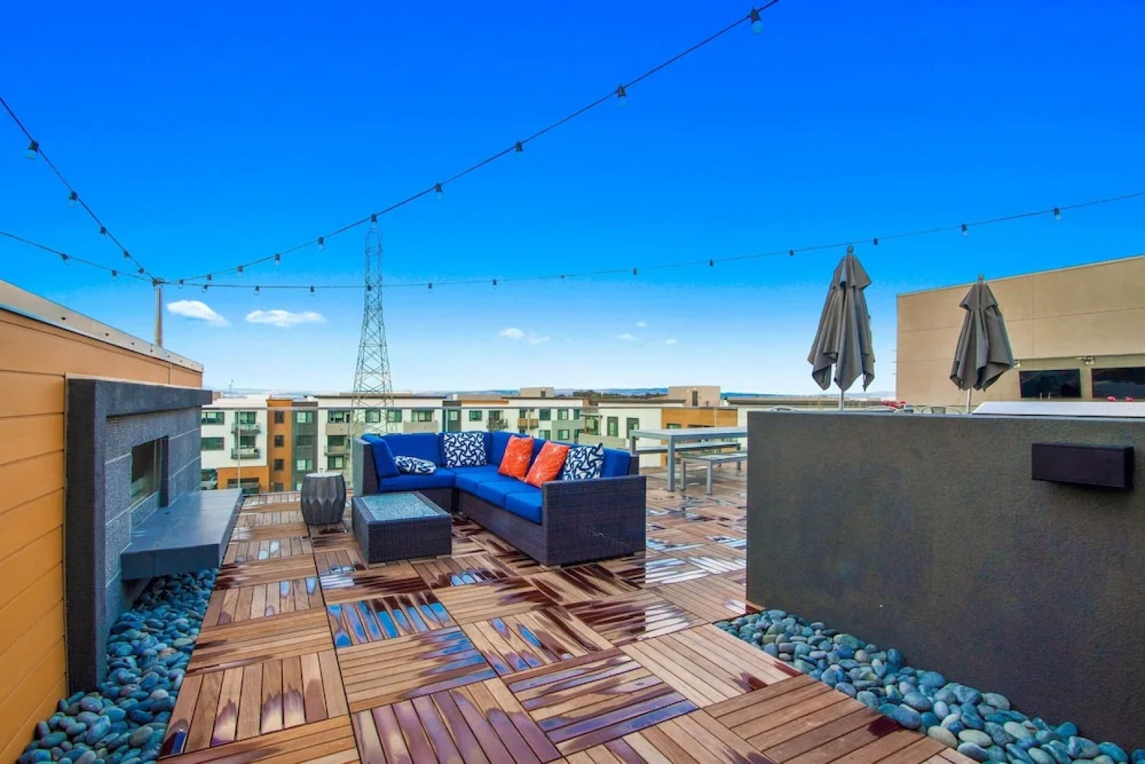 Global Luxury Suites in Menlo Park