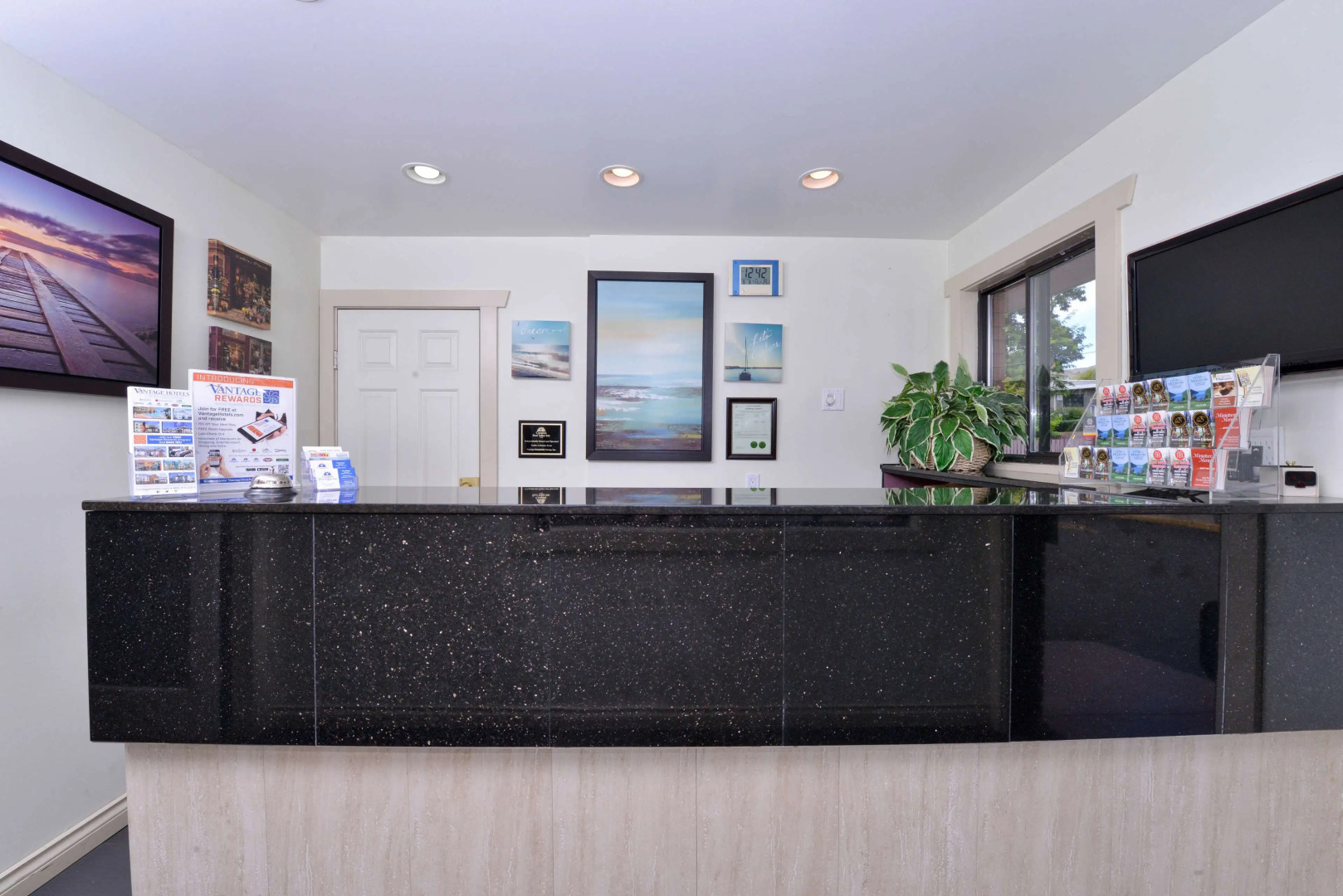 Canadas Best Value Inn & Suites Vernon