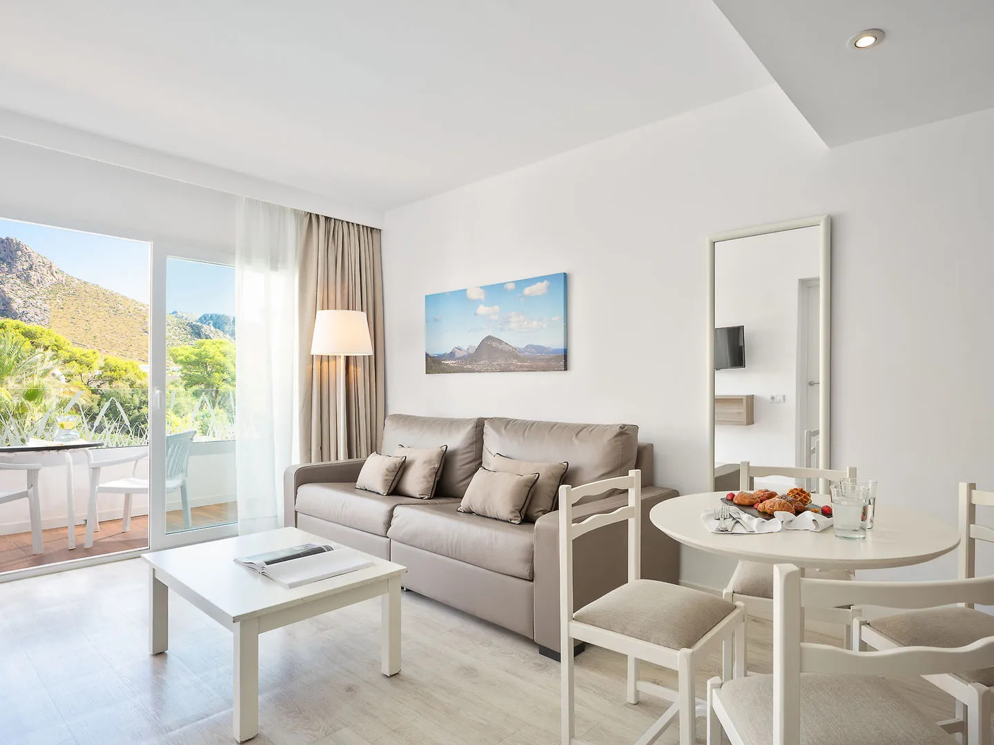 Puerto Azul Suite Hotel