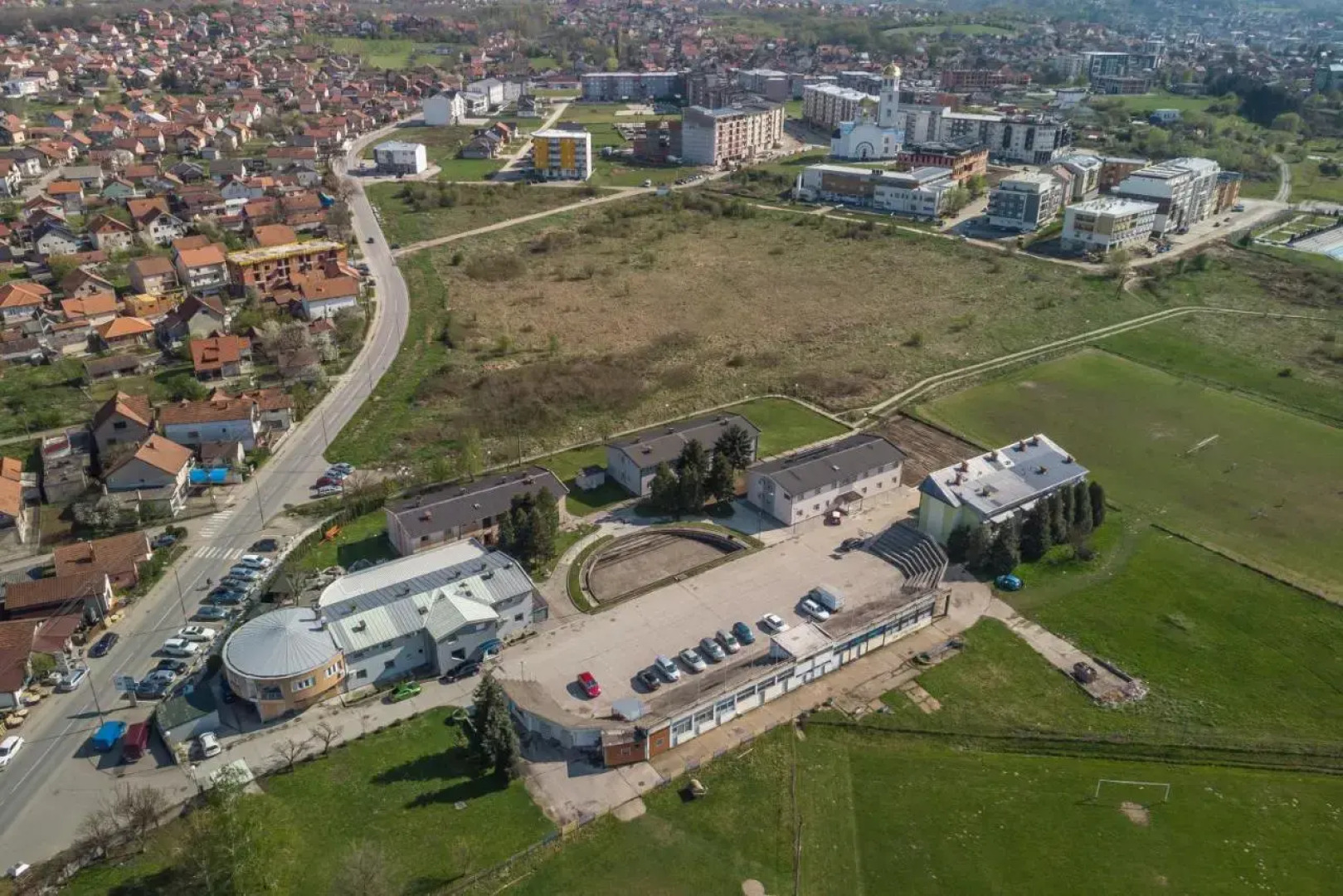 Plavi restoran, Loznica