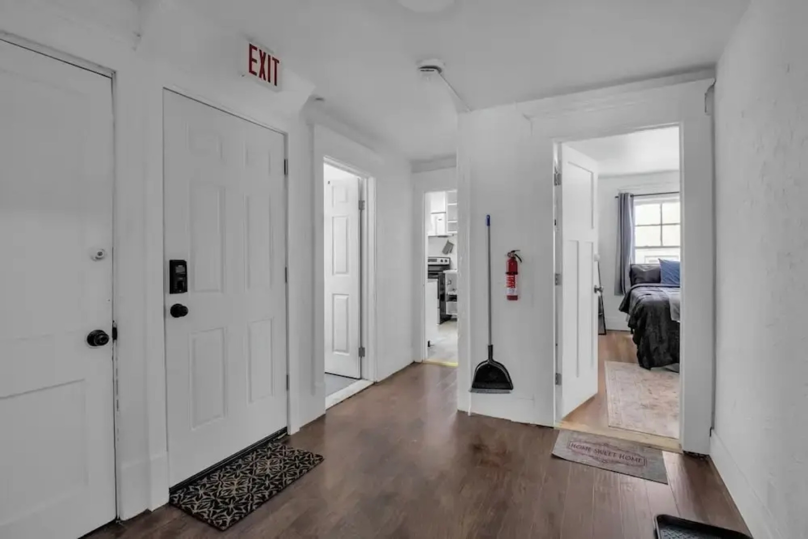 Cozy 3BR Near UB & Niagara Falls - Pet Friendly