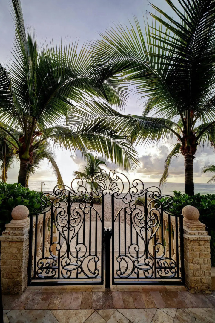 The Sea Lord Hotel & Suites (Adults Only)