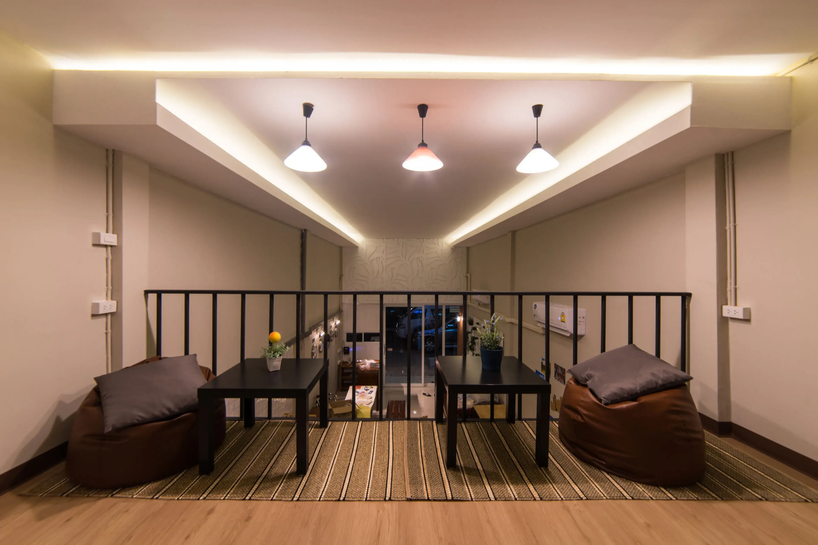 Napa Hostel Samrong Station