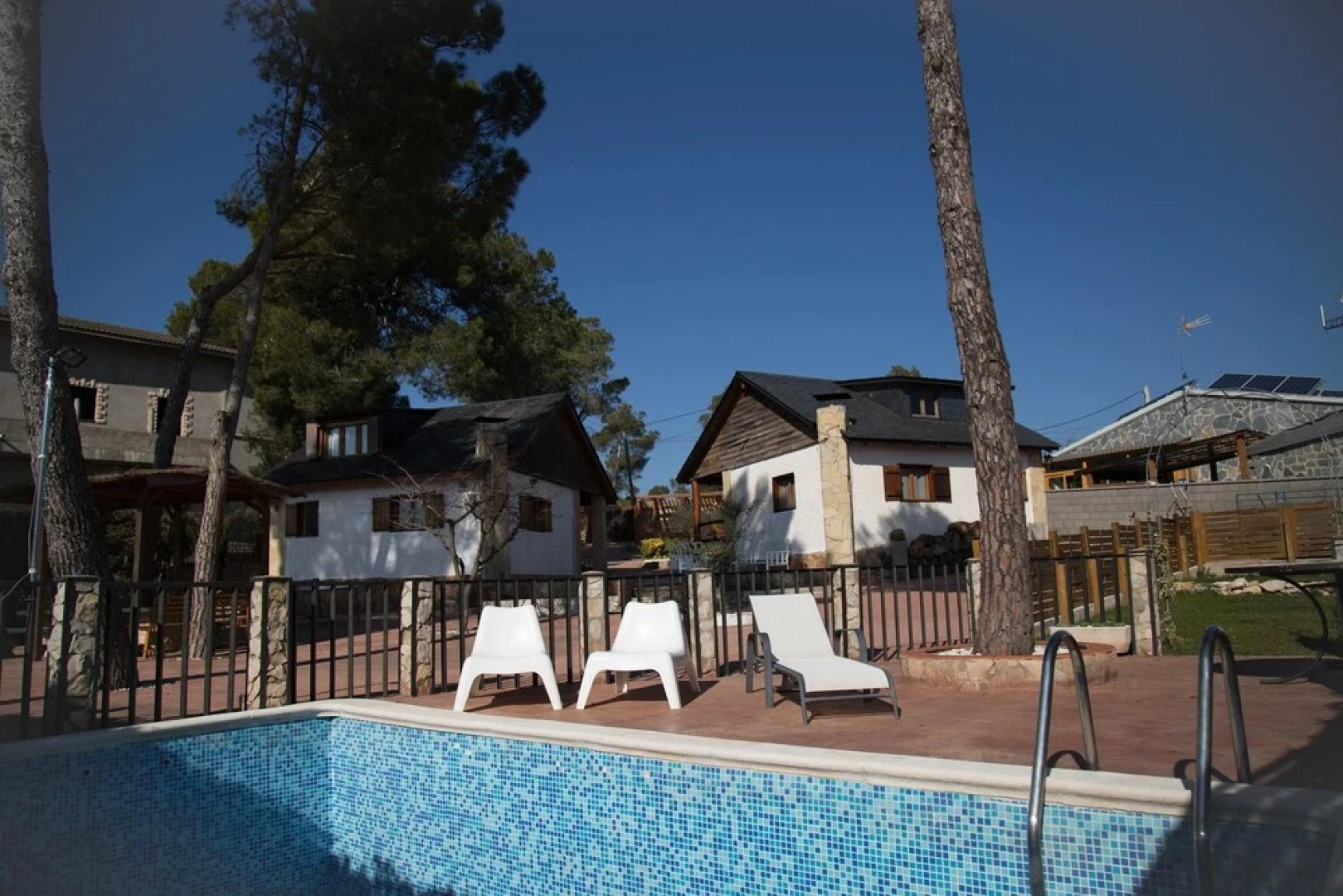 House With 3 Bedrooms in Les Pinedes de L'armengol, With Wonderful Mou