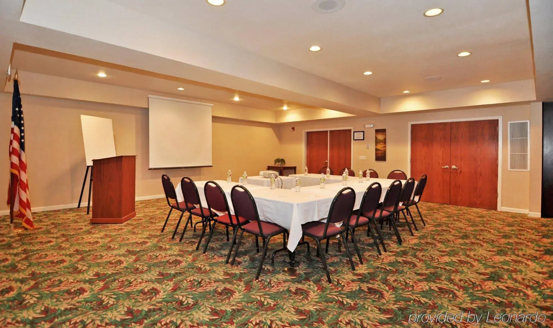 Best Western Plus Villa Del Lago Inn Patterson