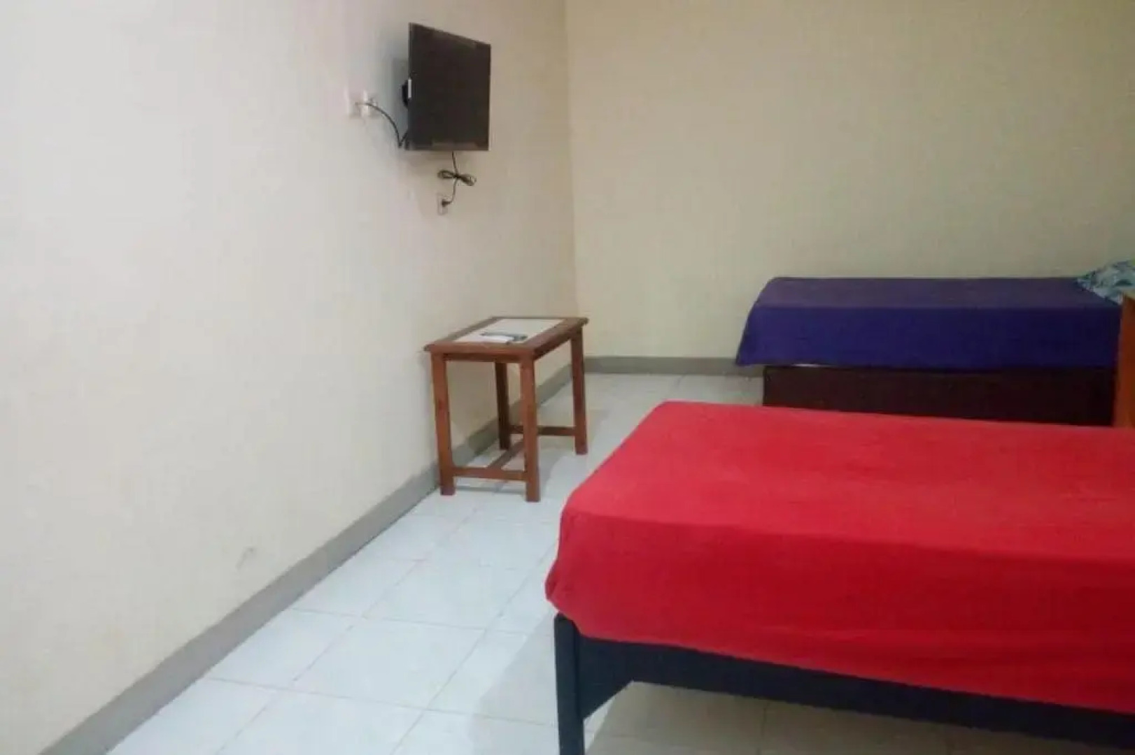 Rifaraz Syariah Hotel by OYO Rooms