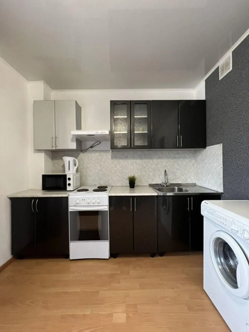 Апартаменты на улице Комарова 61