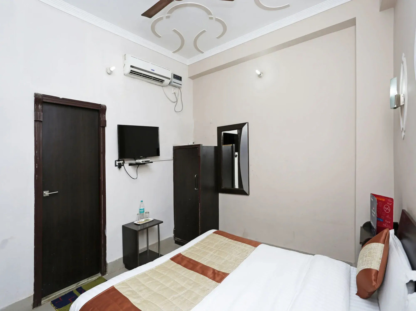 OYO 4752 Hotel Alpine