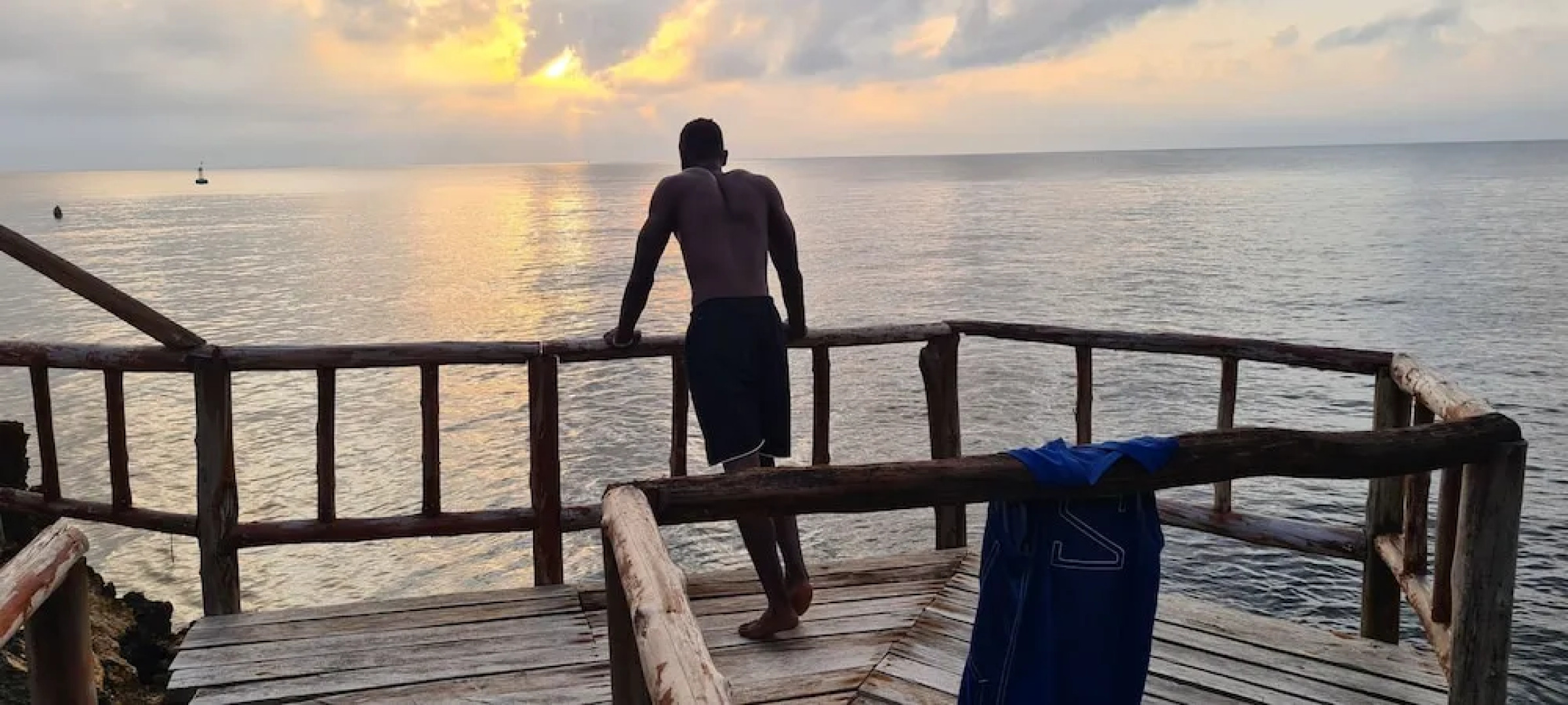 Room in Guest Room - 38m2 Turtle Suite in a 560 m2 Villa, Indian Ocean View