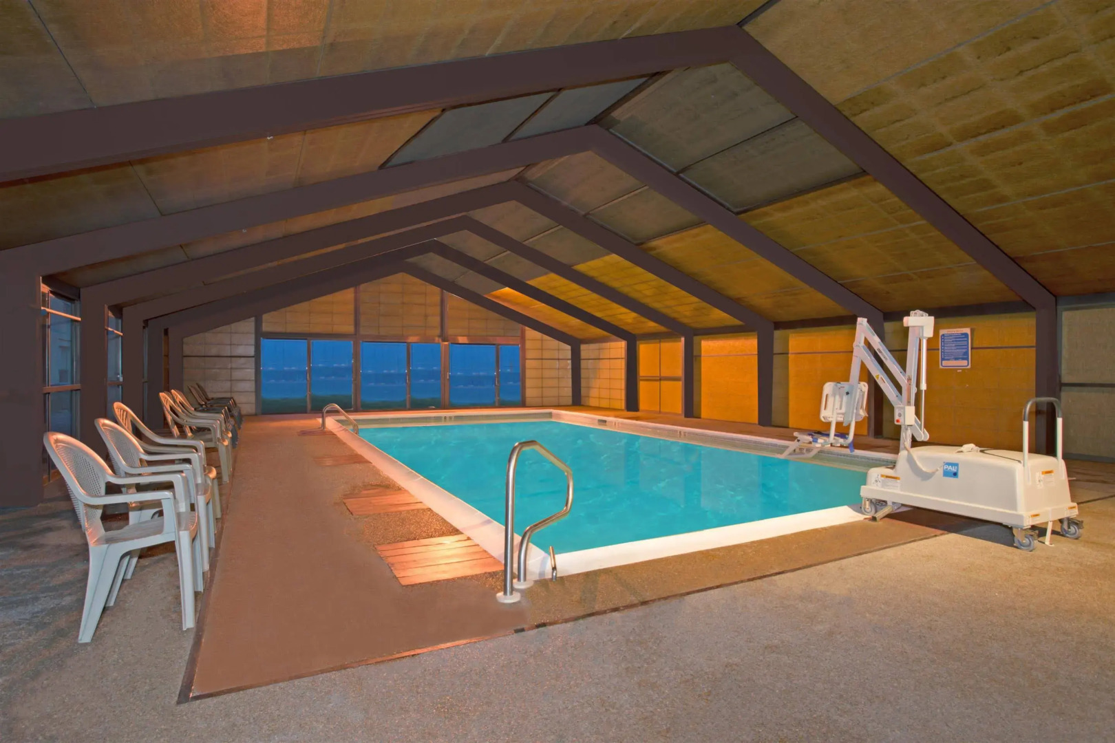 Red Roof Inn & Suites Newburgh – Stewart Airport/ West Point