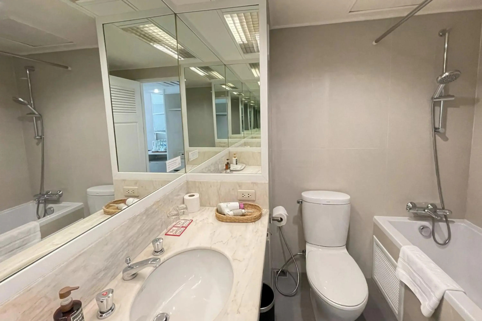 Le Siam Hotel Silom Bangkok by PCL