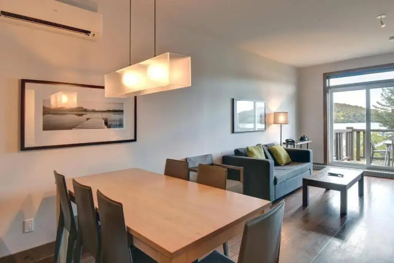 Deluxe Suite - View on Lake & 6 Min from Tremblant Versant Nord