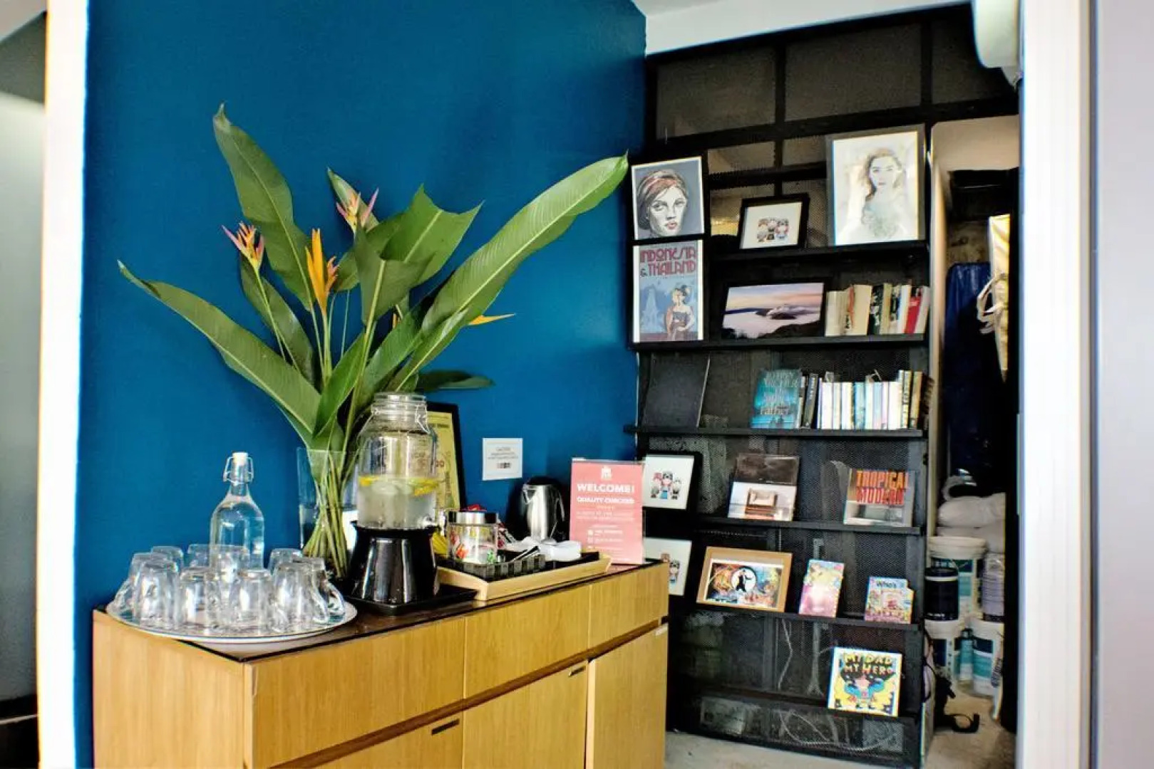 ZEN Rooms Eden Parade