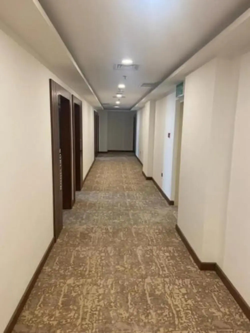 Dolphin Continental Hotel