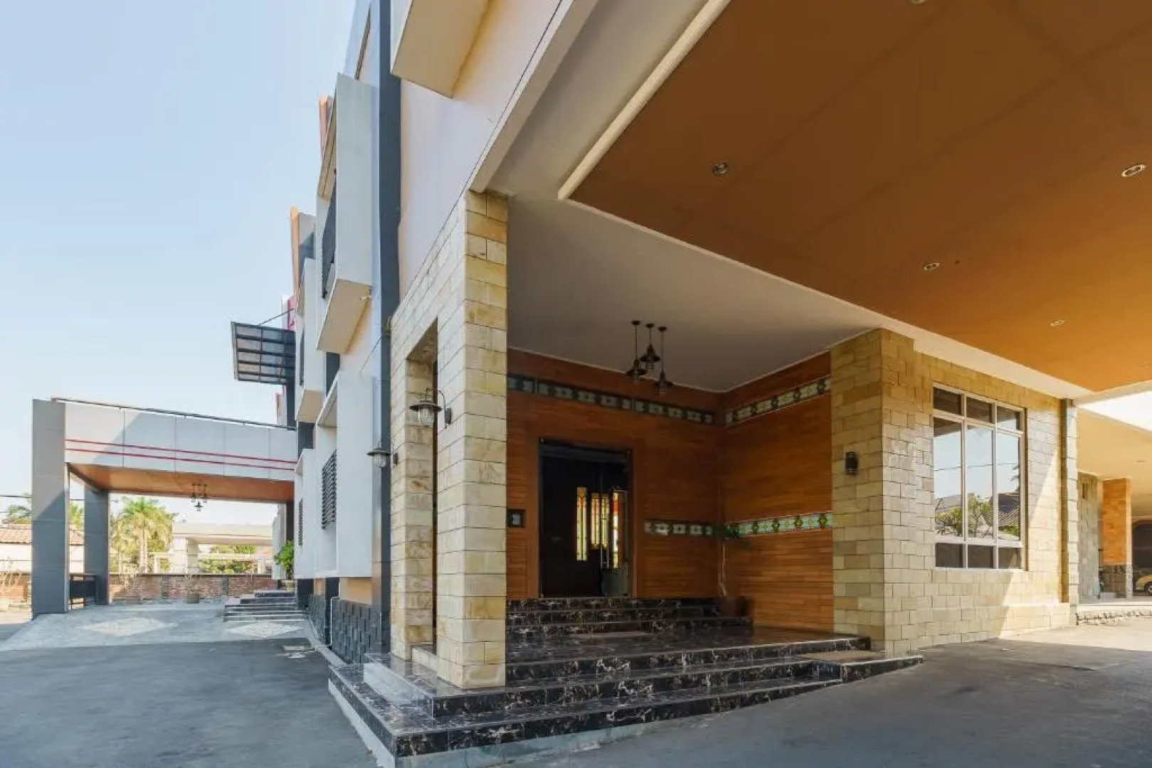 RedDoorz Resort Premium @ Sangkan Hurip Kuningan