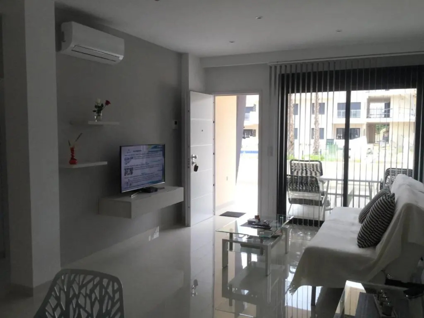 Playa Elisa Bay app 411