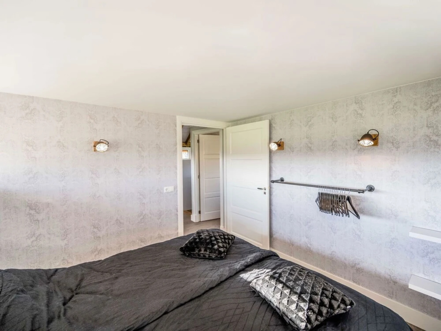 Pleasant Holiday Home in the Brabant Village of Zeeland wit Garden