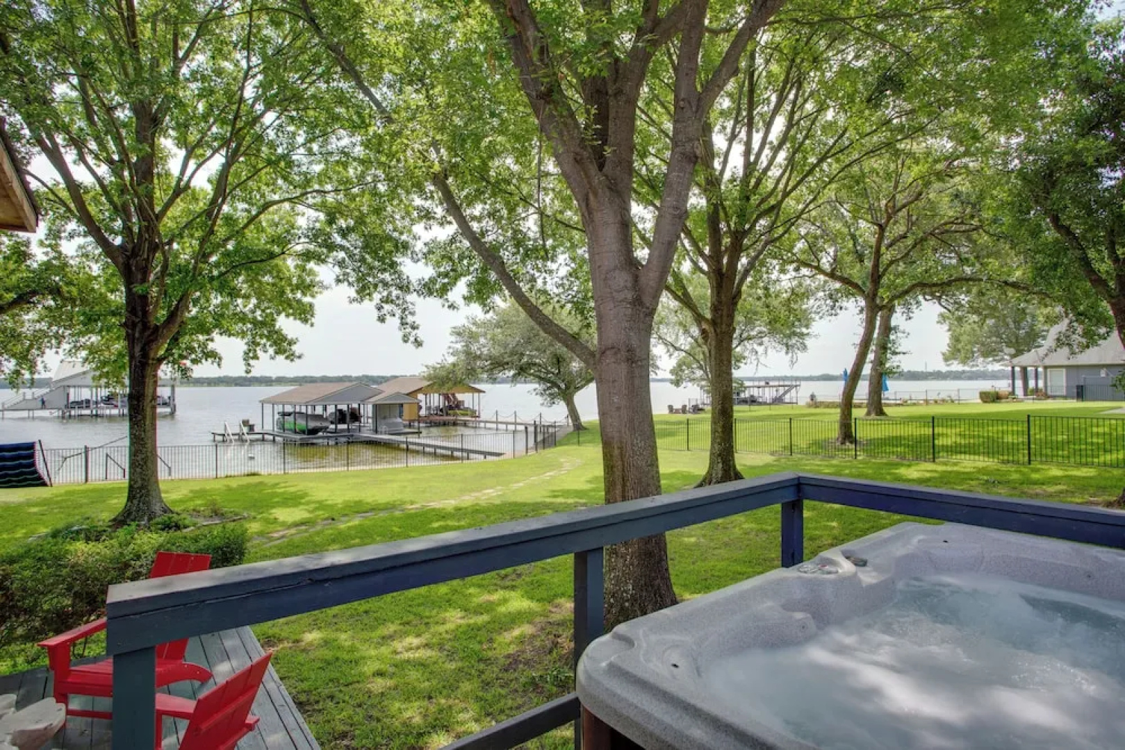 Stunning Lakefront Home: Hot Tub & Game Room!