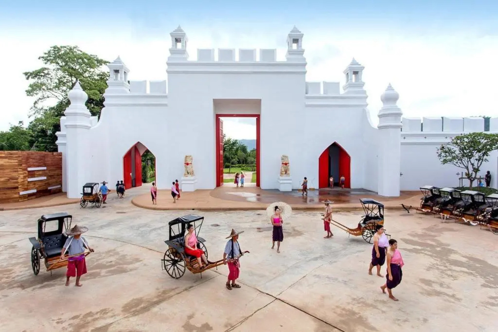 OYO 75339 Full Frame Resort (Vaccinated Staff)