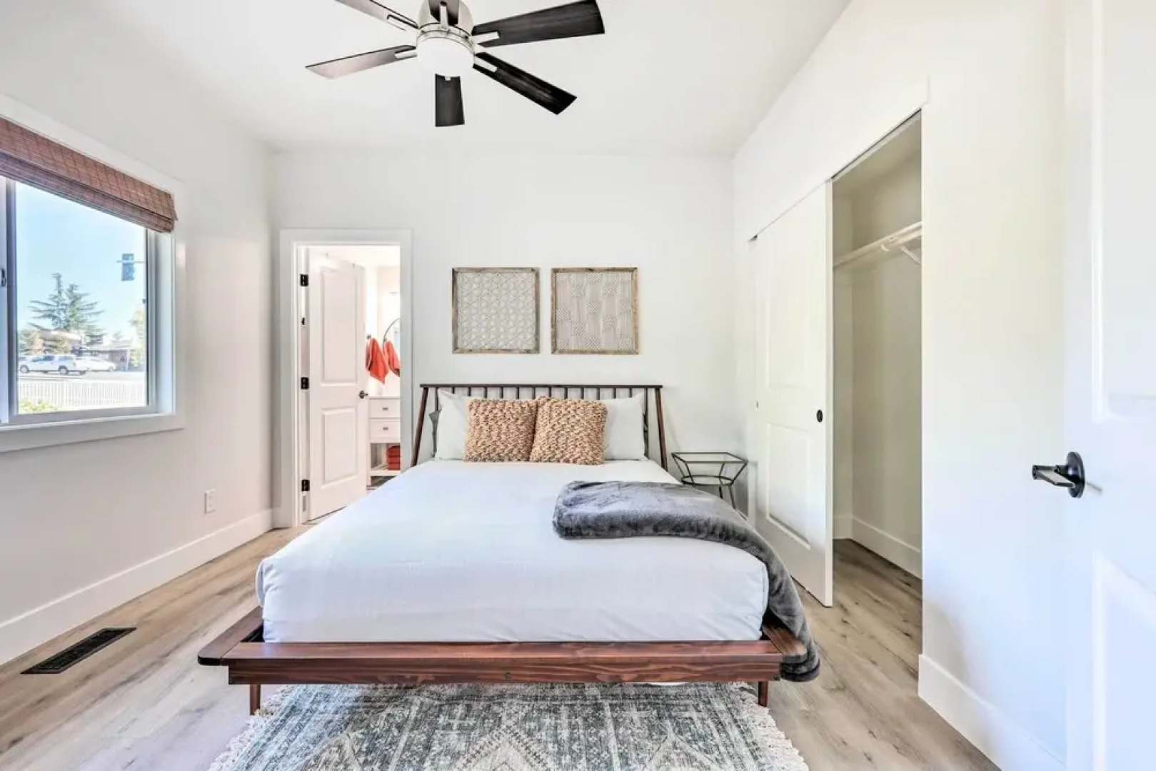 Boho-chic Folsom Retreat: Walkable Location!