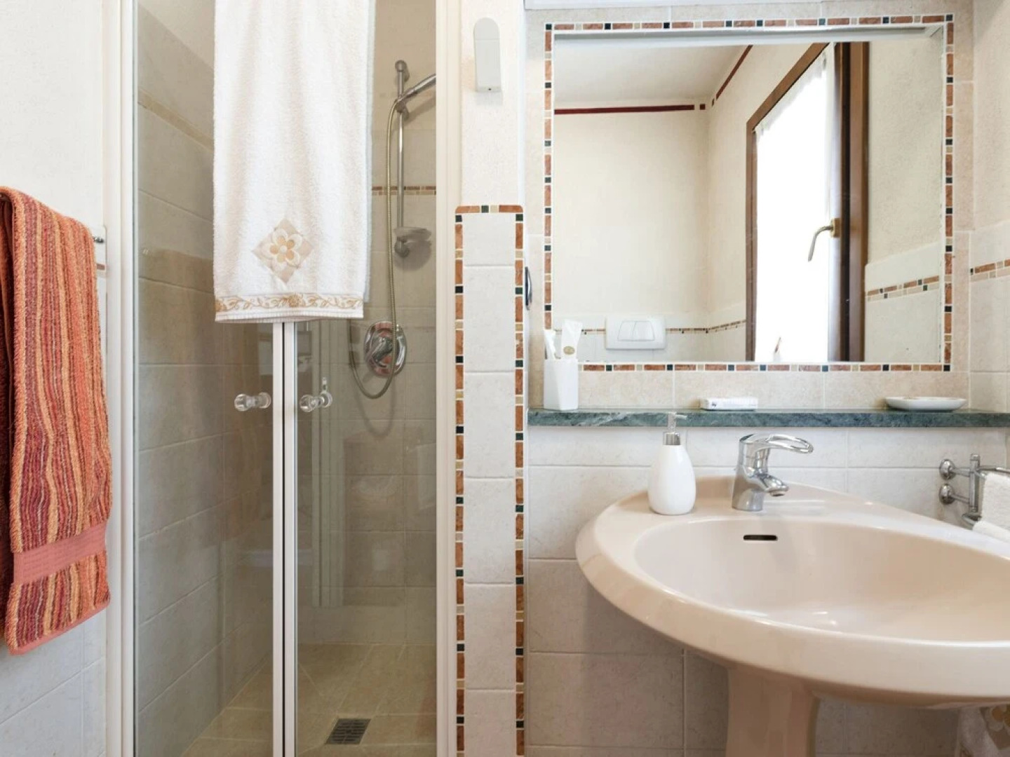 Simplistic Apartment in Miane by the Lake