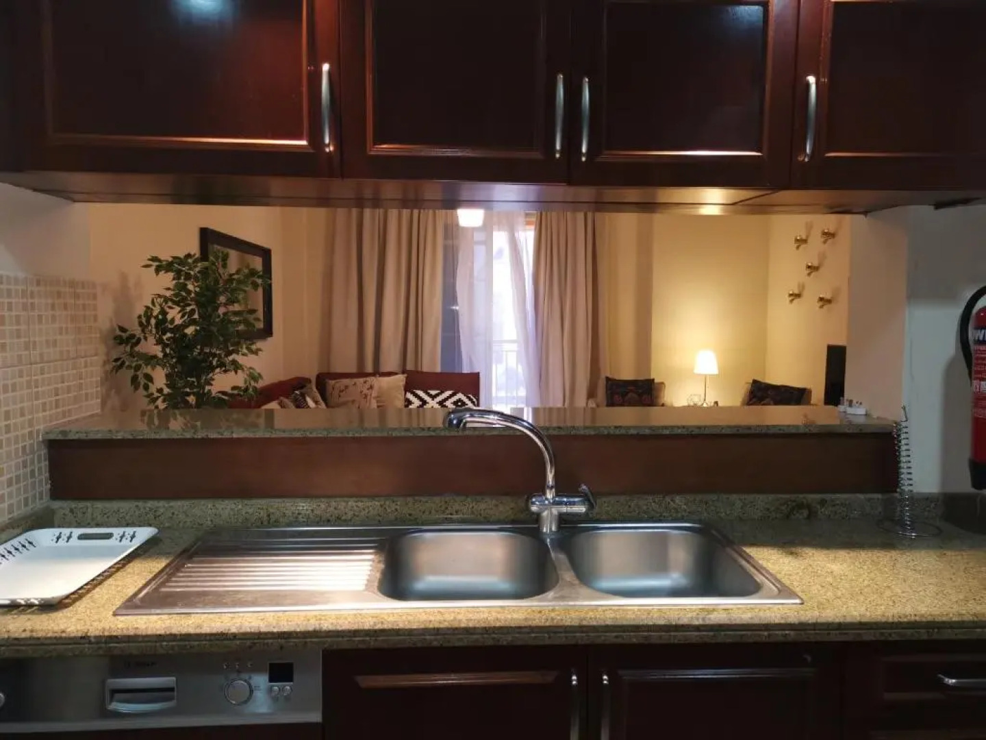 شقة مارينا البيلسان - عائلات فقط