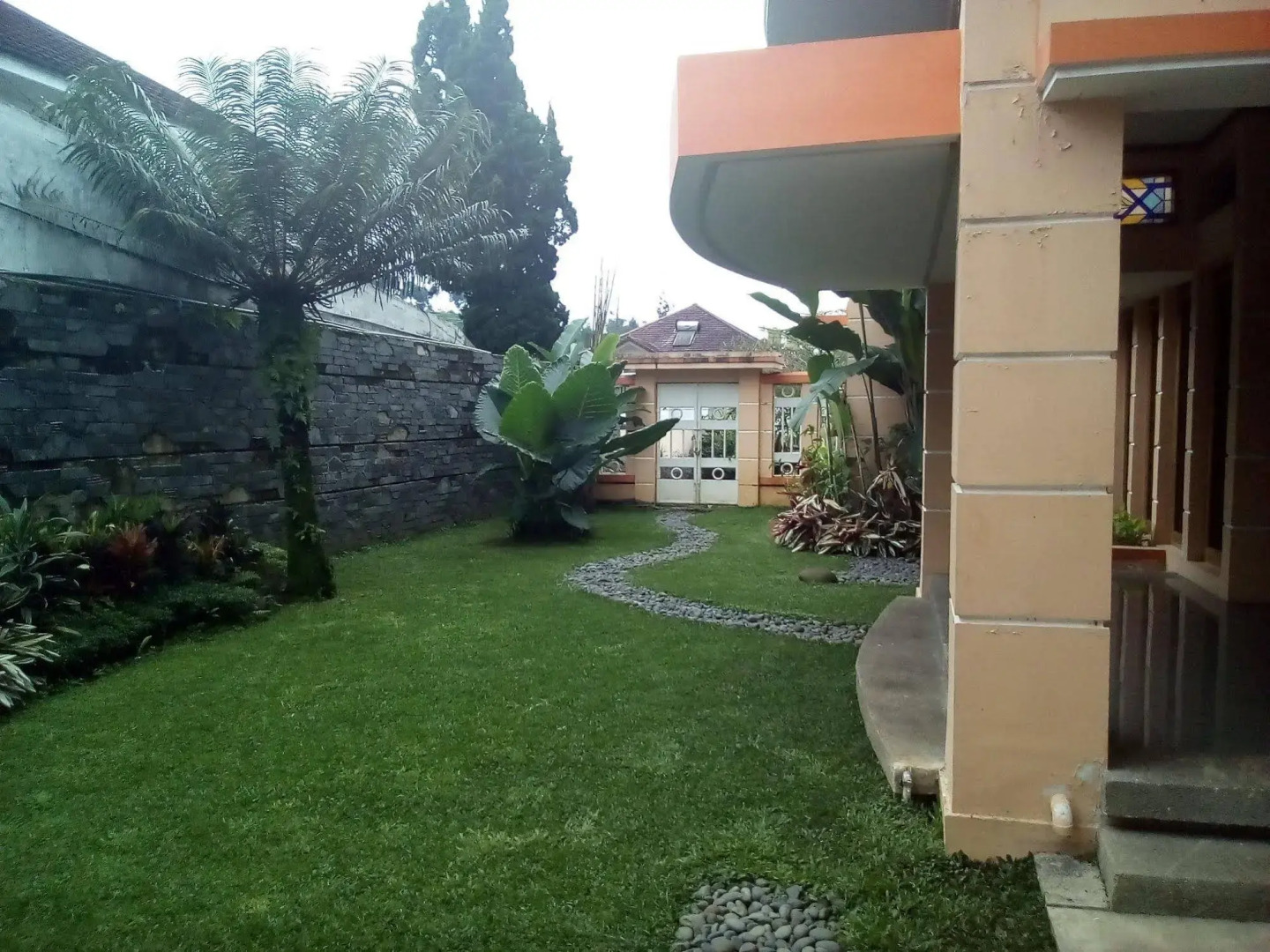 Simply Homy Guesthouse Graha Puspa