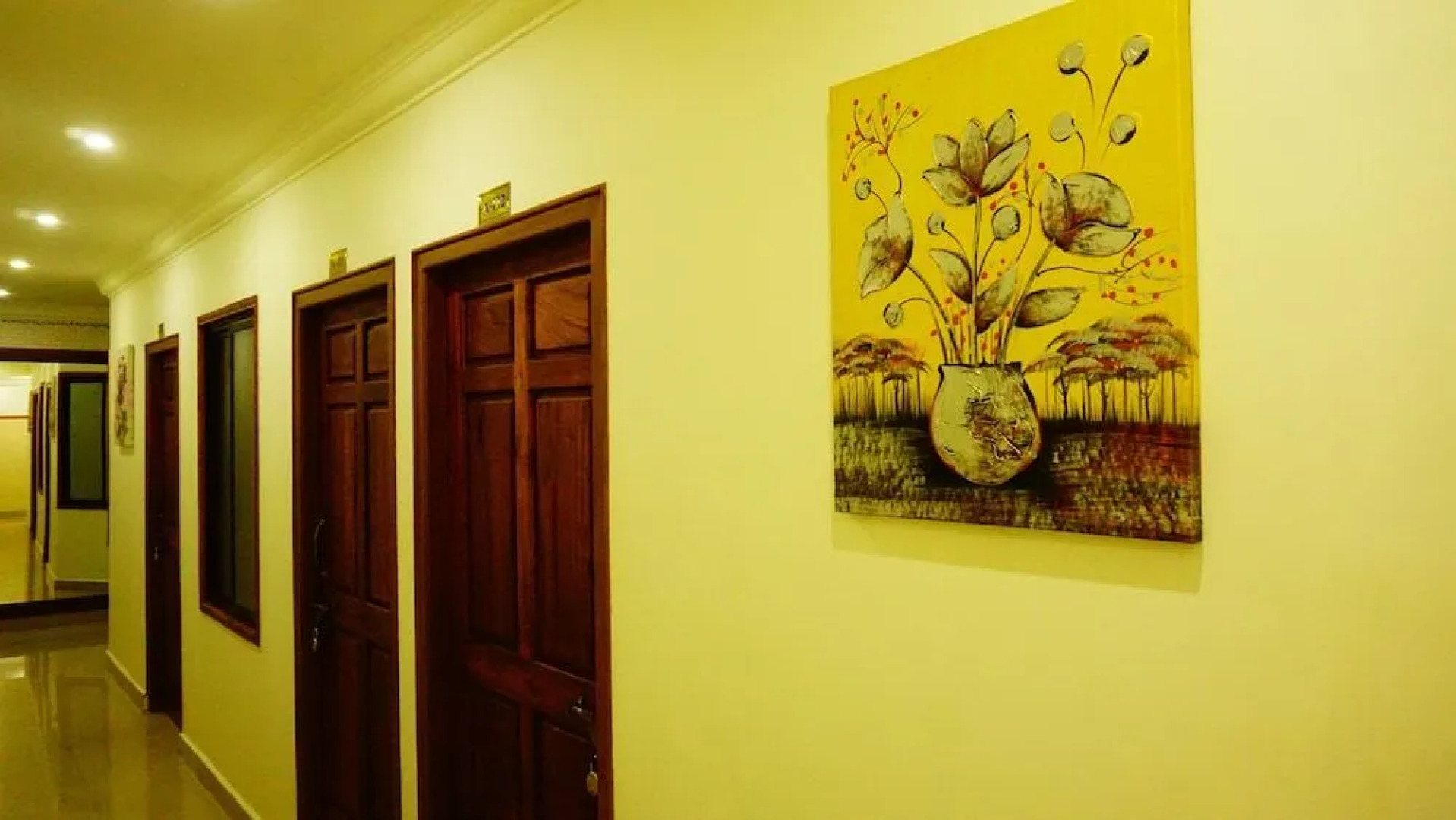 Thayamkery's Royal inn