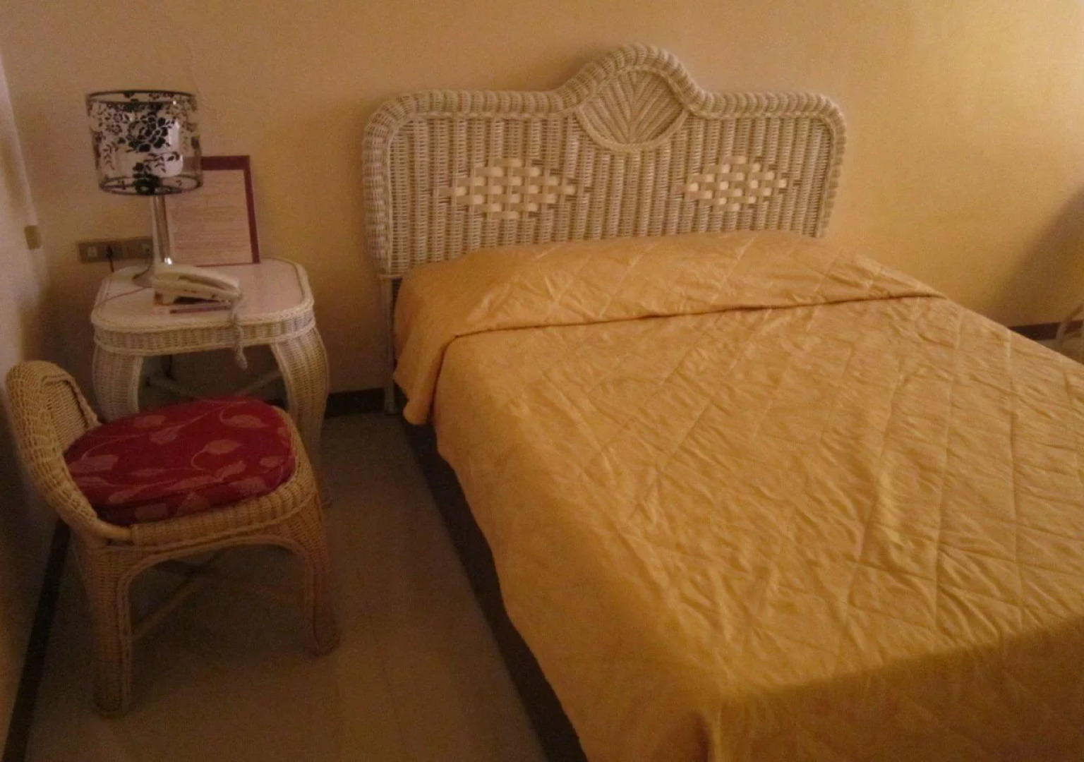 Harbor Lights Hotel and Restaurant