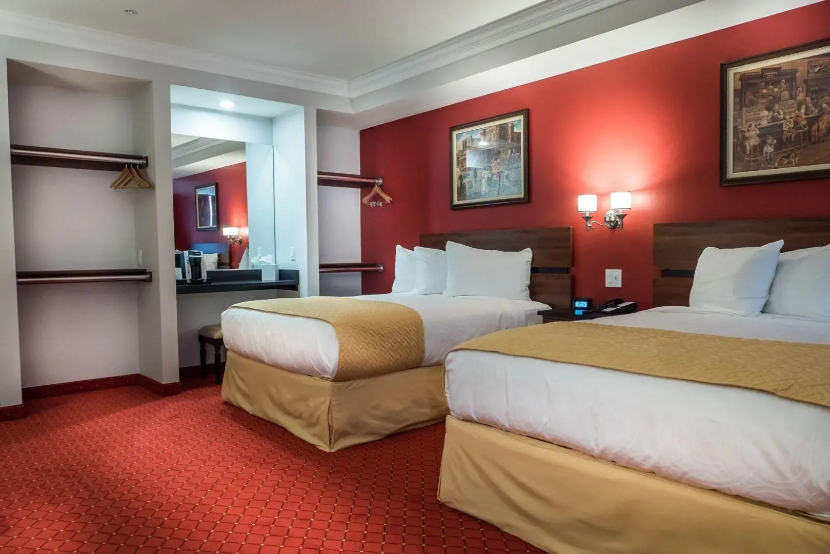 Skyline Hotel & Casino