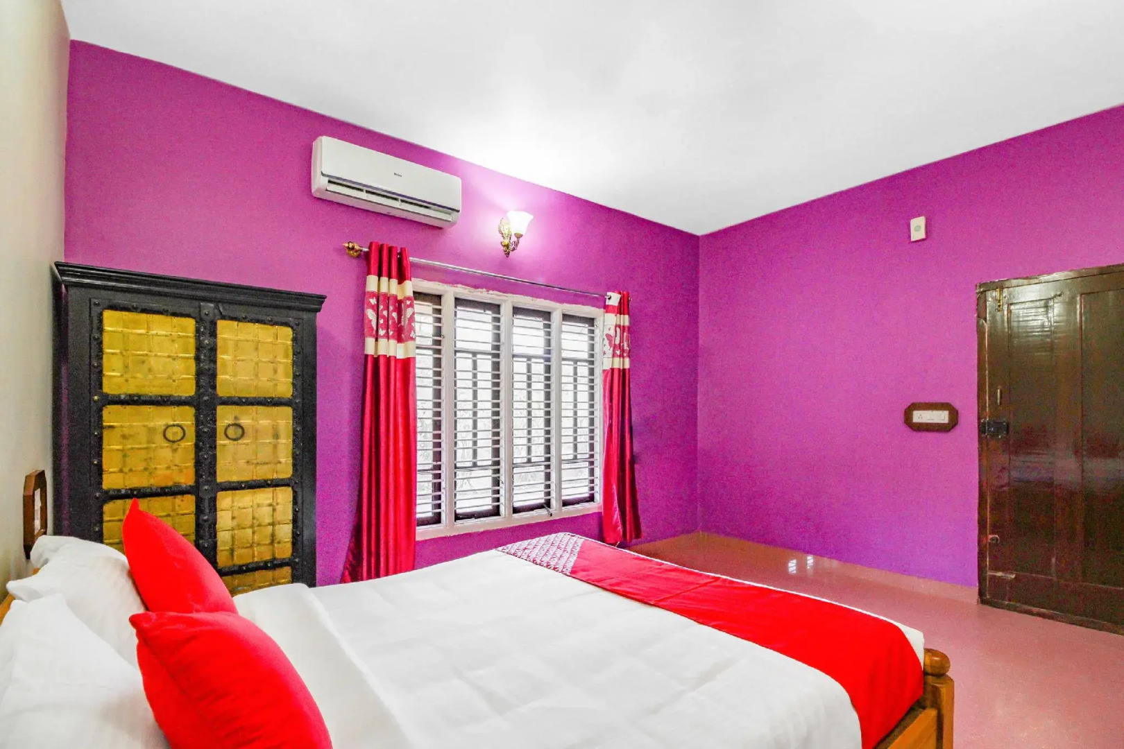 OYO 11961 Breezee Homes