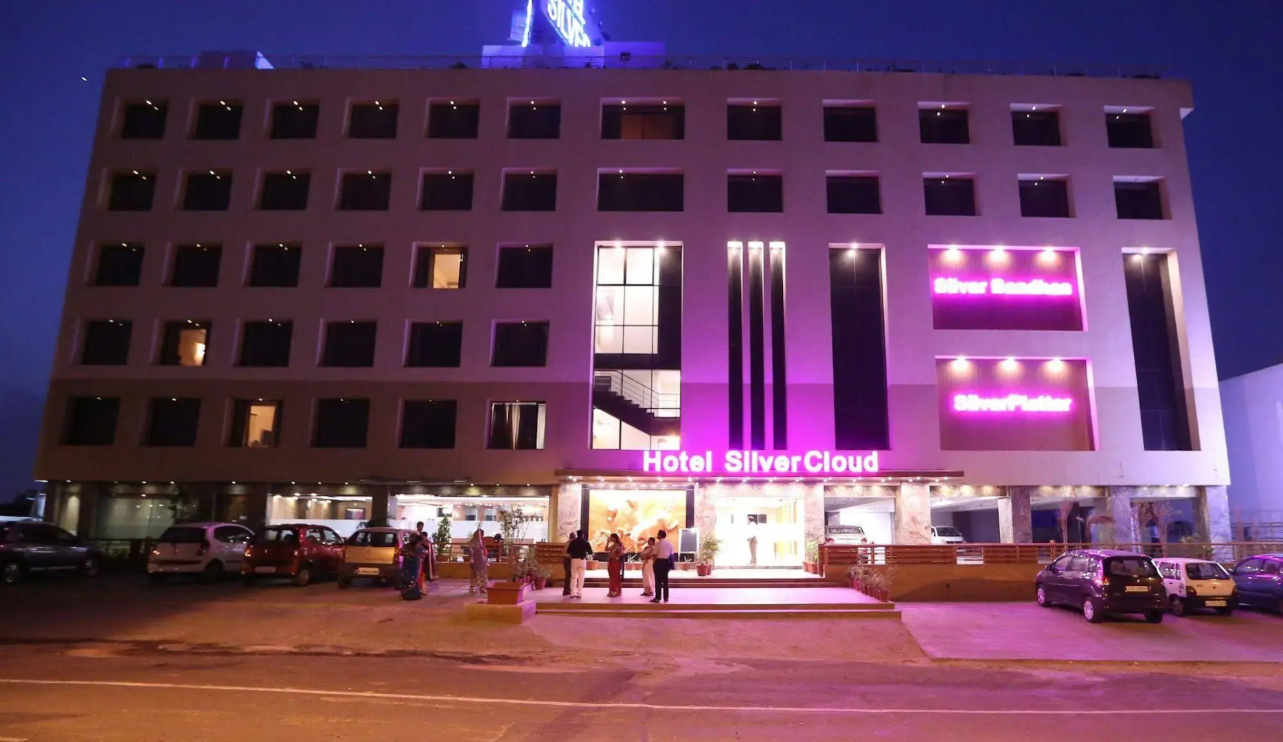 Silver Cloud Hotel & Banquets Ahmedabad