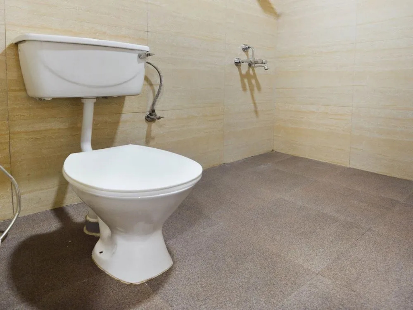 OYO 16515 Hotel Bombay Residency