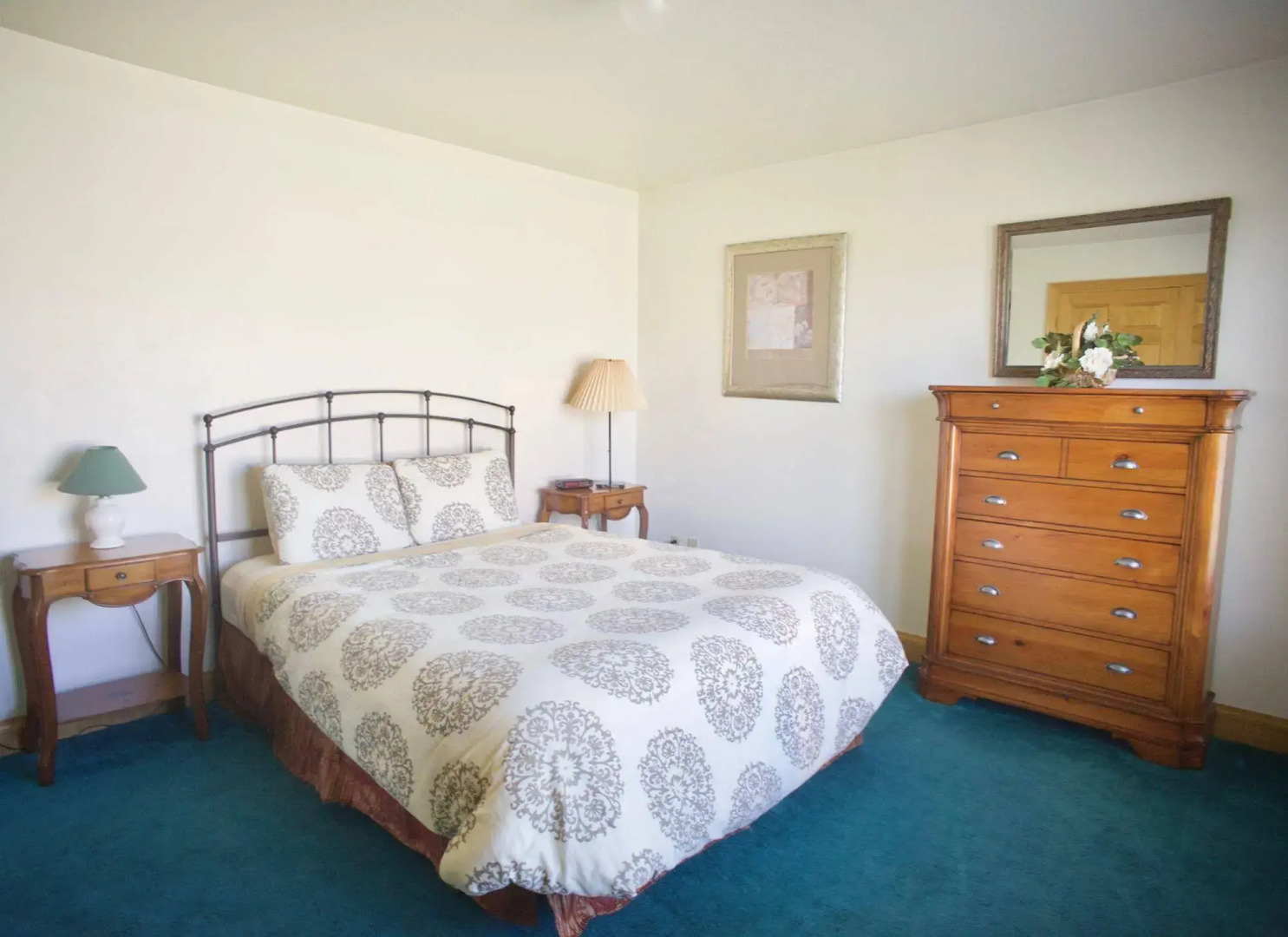 Settlement Courtyard Inn & Lavender Spa