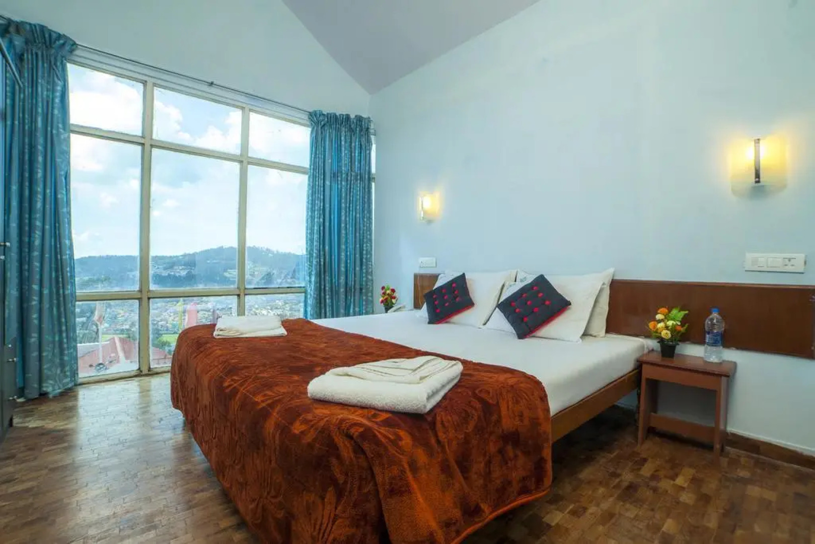 Tulips Elkhill Resorts