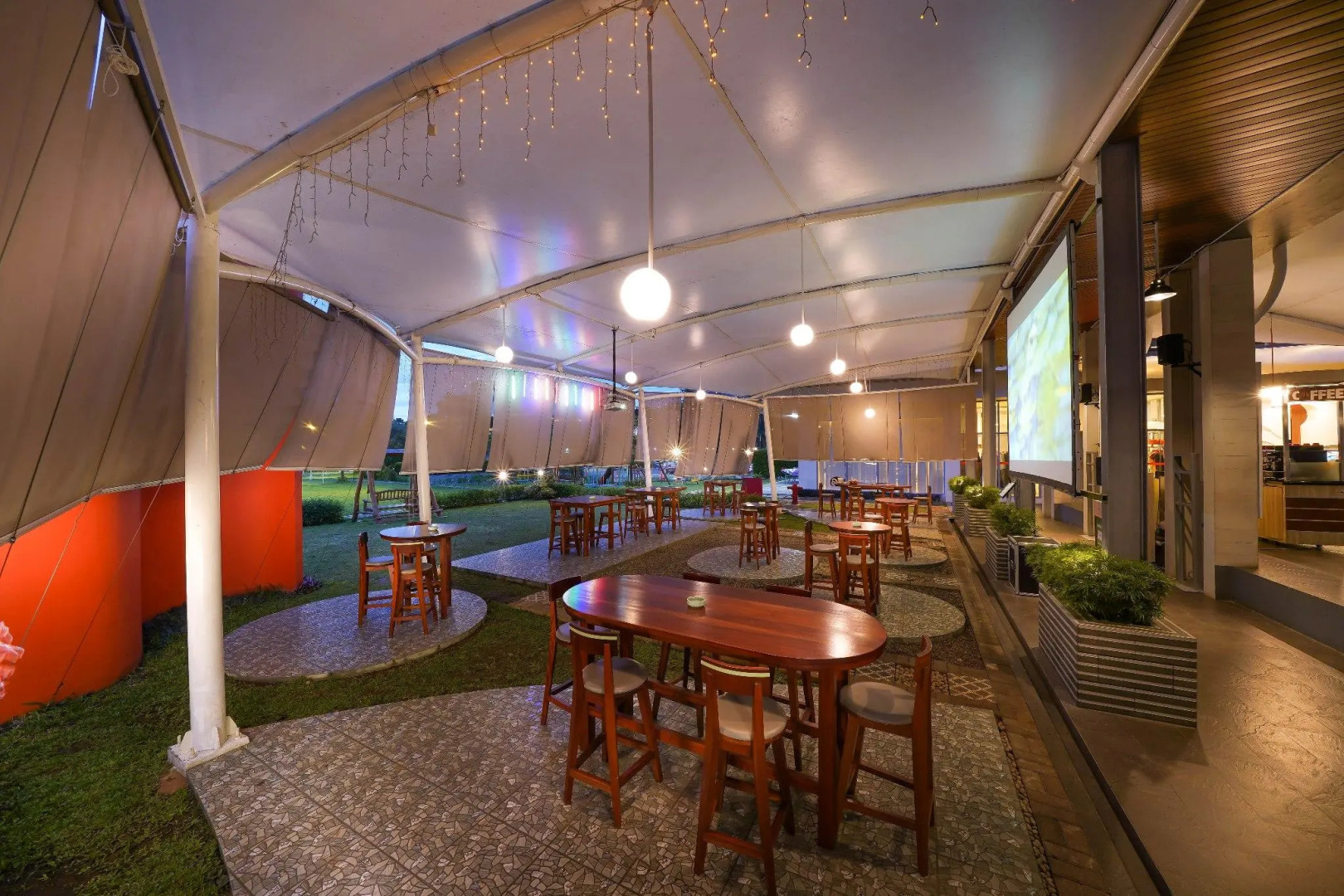 HARRIS Hotel Sentul City Bogor