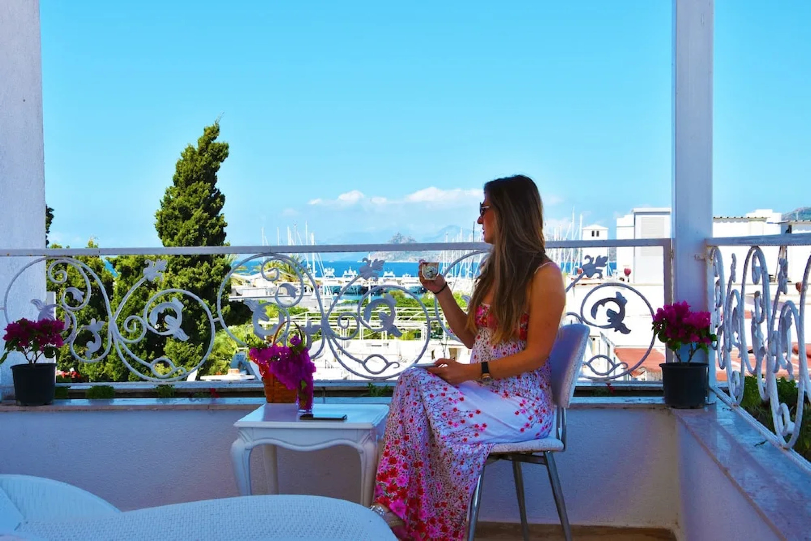 Sunrise Marina Suit Apart