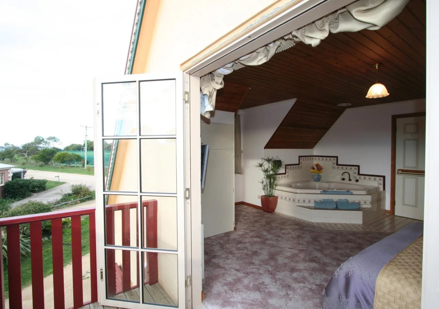 Swansea Cottages & Lodge Suites