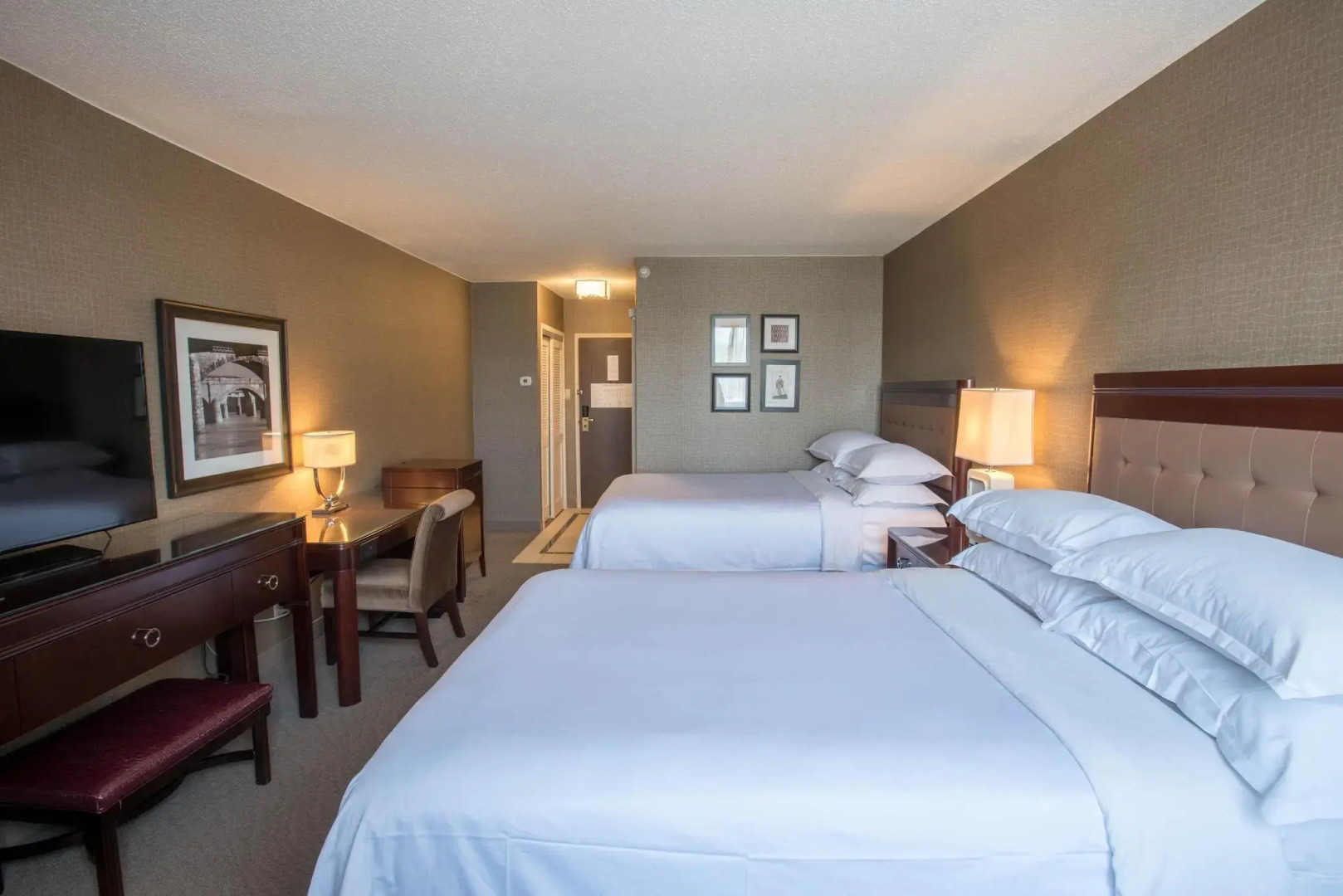 Sheraton Harrisburg Hershey Hotel