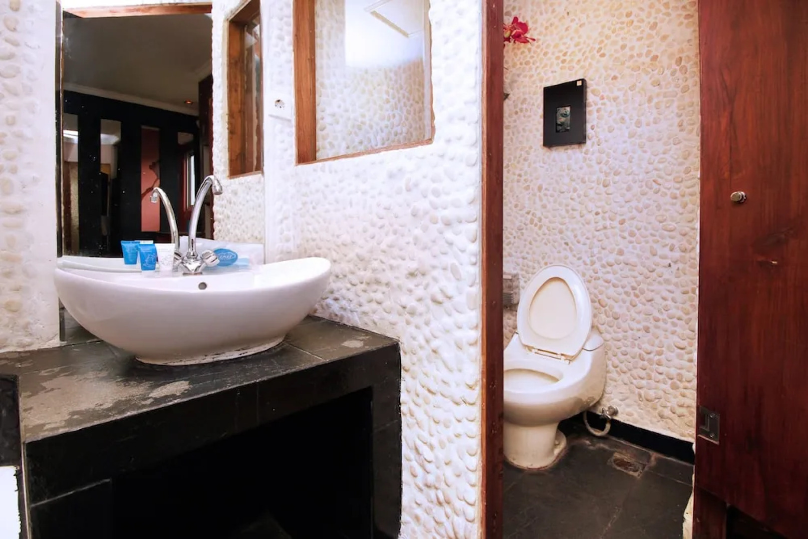 Airy Cikarang Singaraja Bekasi