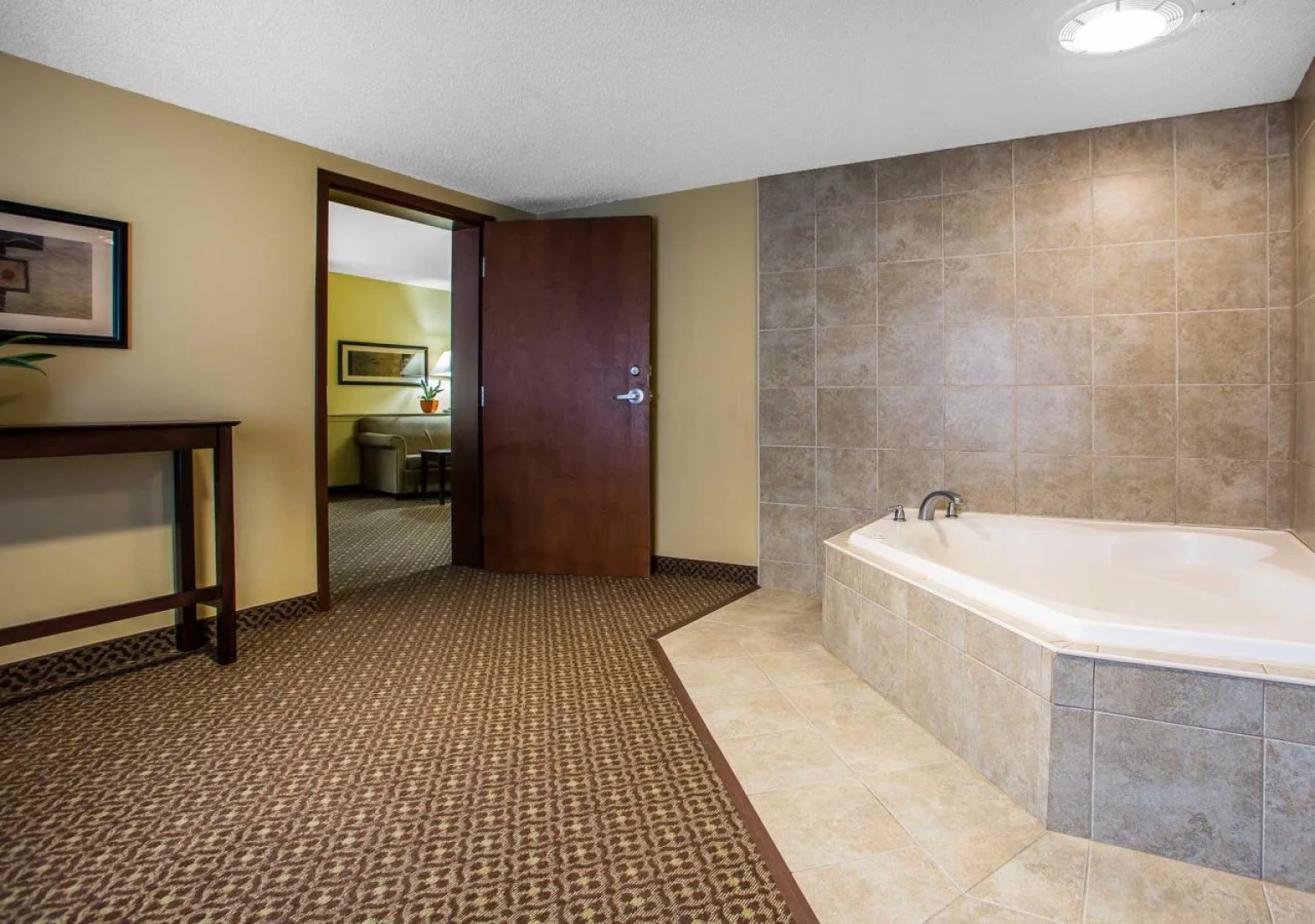 Comfort Suites Near Gettysburg Battlefield Visitor Center