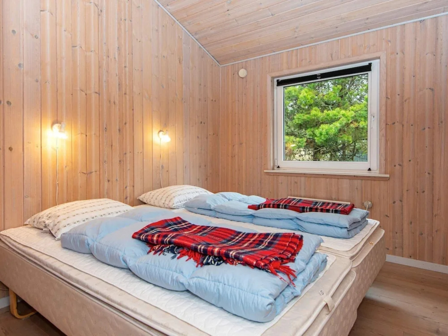10 Person Holiday Home in Oksbol