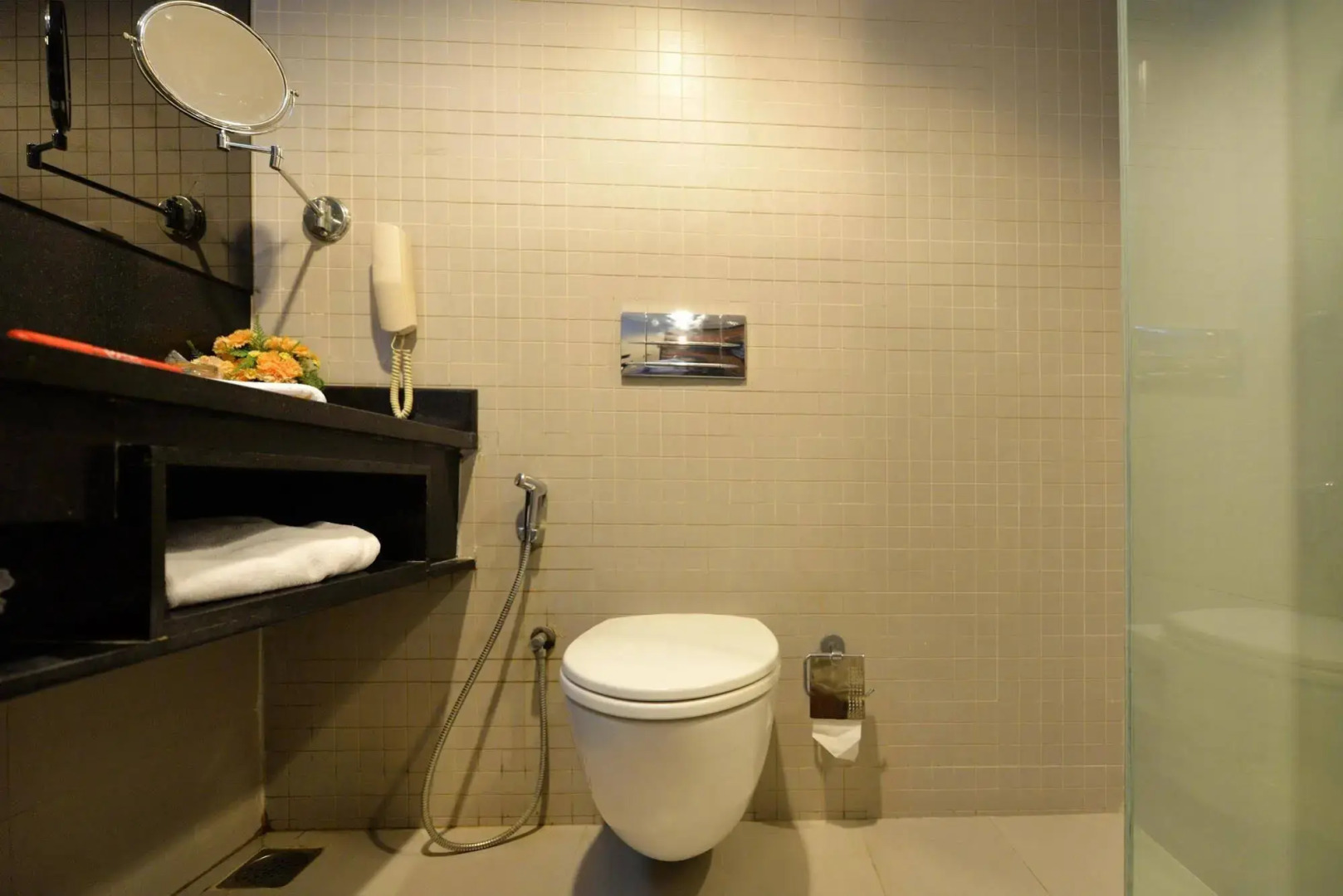 Oyo Premium Ramavarappadu Circle