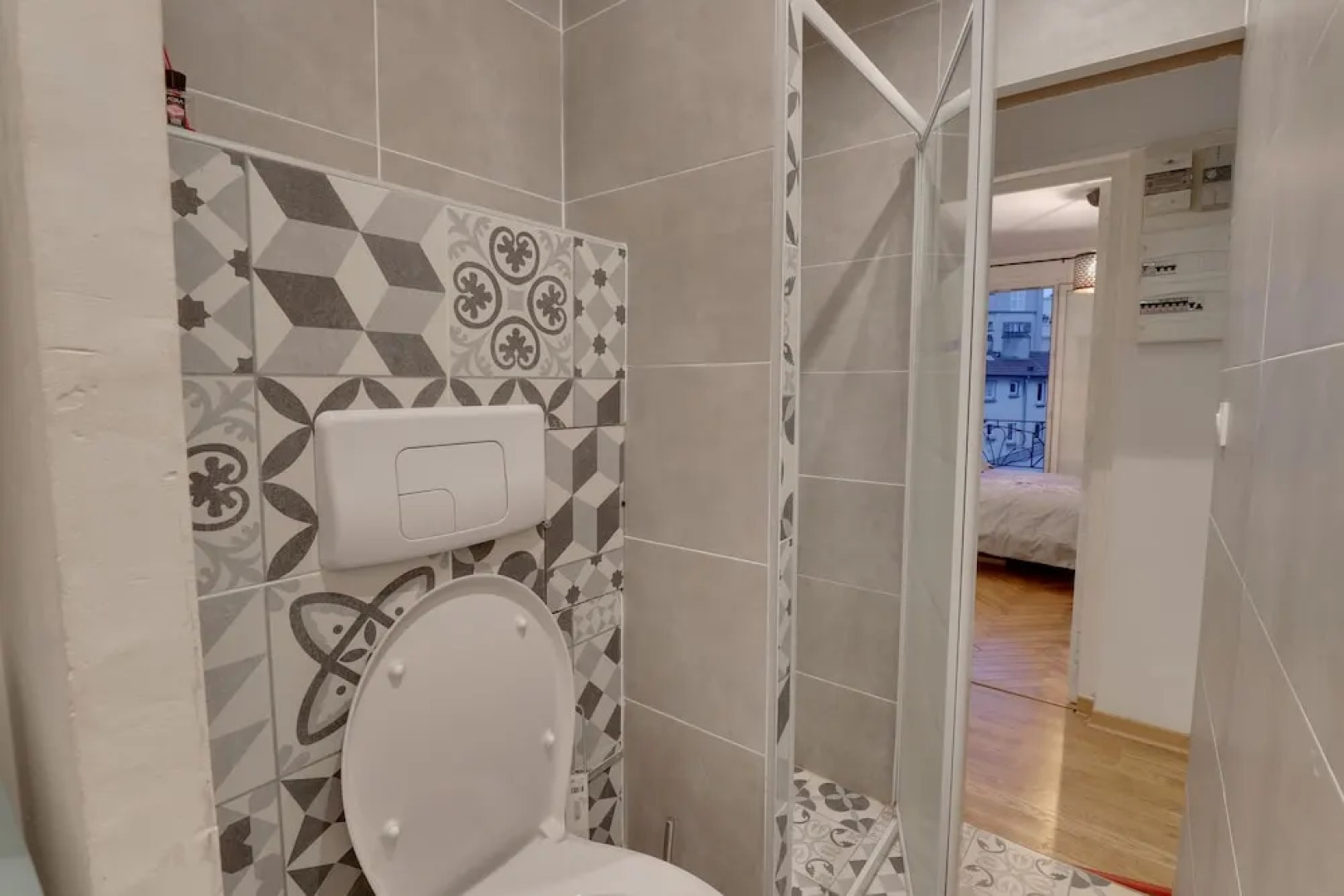 T2 4 People Near Paris Vincennes