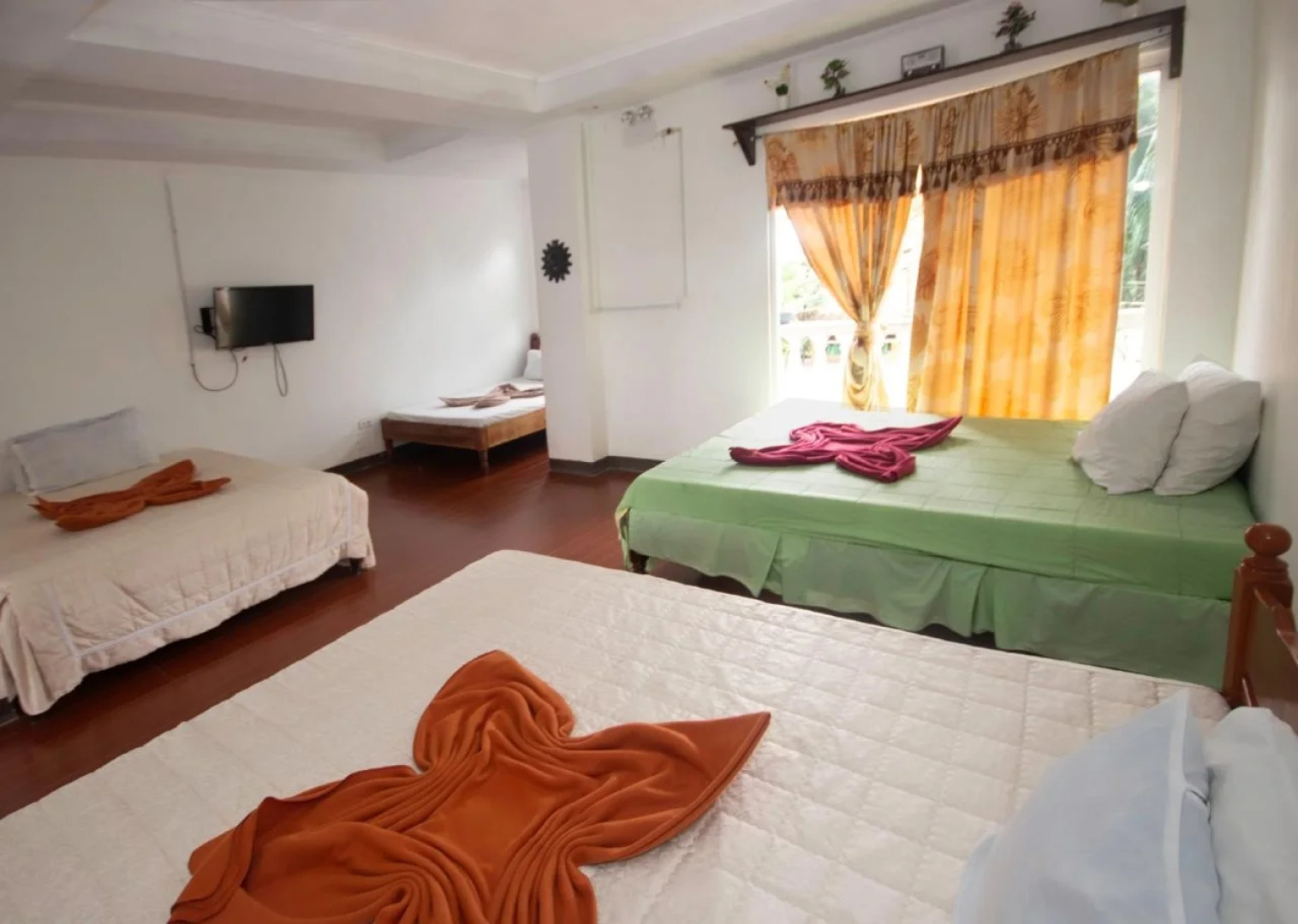 Pagudpud Rinnovati Beach Resort