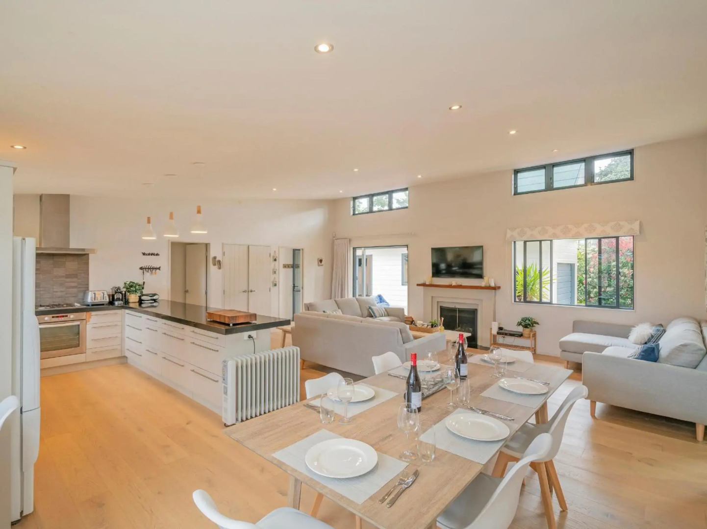 Upsides and Good Vibes - Pauanui Holiday Home