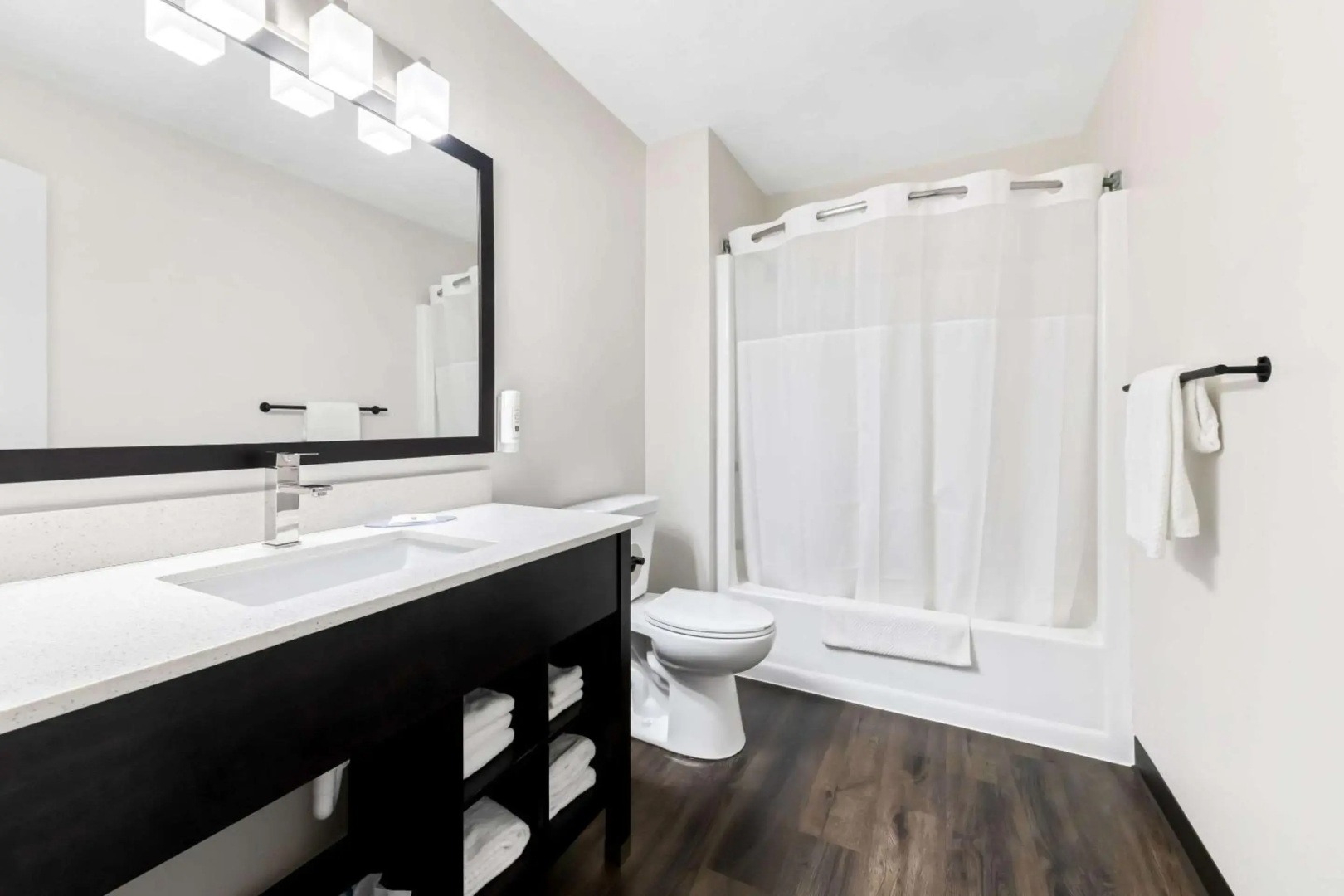Quality Inn & Suites Munising