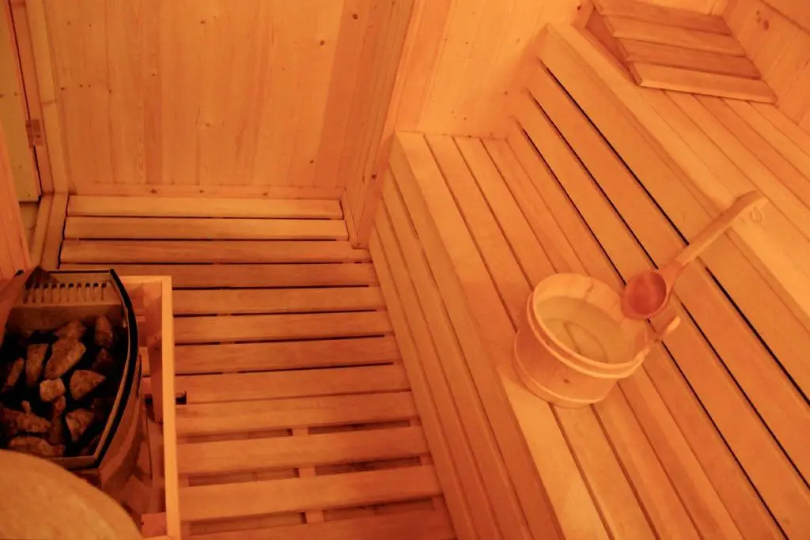 LucyTour Hotel Resort