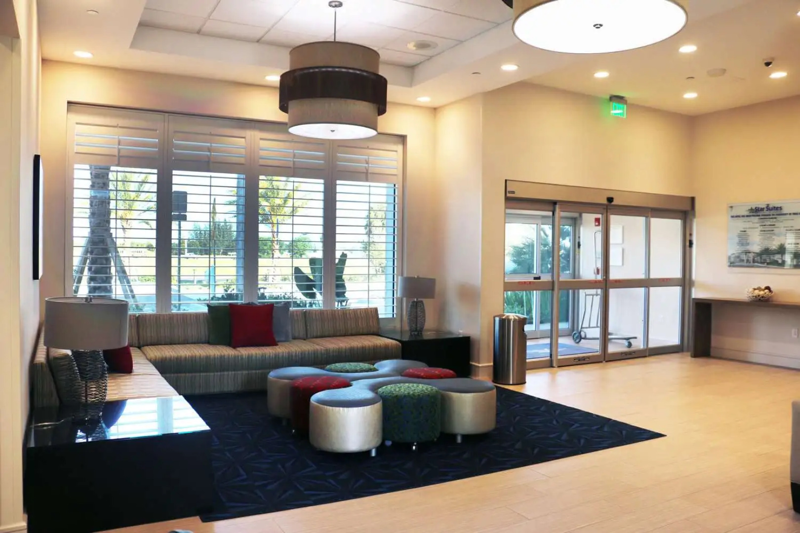 Star Suites By Riverside Theatre