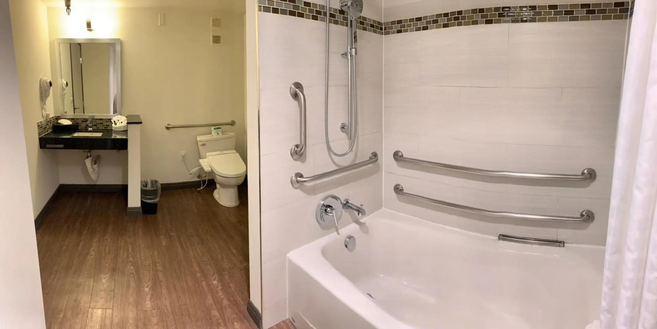 Redac Gateway Hotel In Torrance